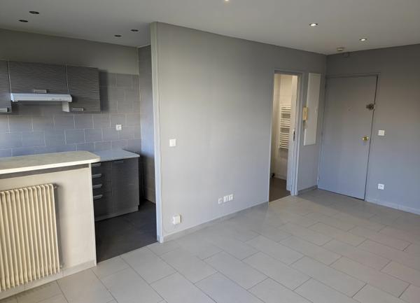 Appartement à louer    1 pièce • 25,32 m2 Gagny