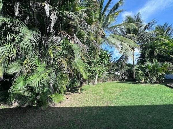 A VENDRE VILLA T3 MEZZANINE AVEC GARAGE SUR 864 M² DE TERRAIN ,SECTEUR RESIDENTIEL DE LA GRIPPIERE