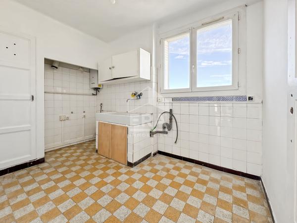À vendre, appartement Type 3 48m2, balcon et cave, Marseille 13003