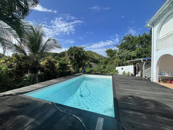 Vente Maison145 m² - 4 Pièces - LE GOSIER (97190)