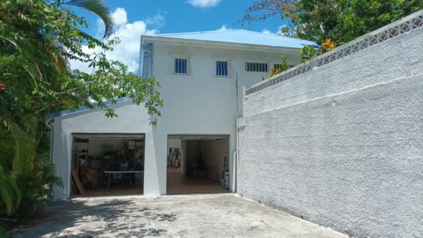 Vente Maison145 m² - 4 Pièces - LE GOSIER (97190)