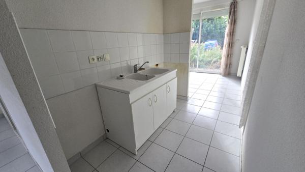 Maison Poitiers RECENTE de 4 pièce(s) avec garage sur 186 m2 de terrain