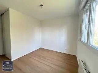 Appartement à louer 2 pièces 48.47m² Lunéville (54300)