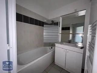 Appartement à louer 2 pièces 48.47m² Lunéville (54300)