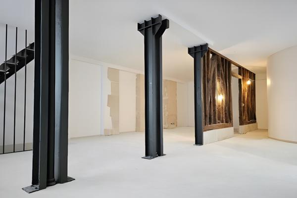 Bureau en vente Paris grande hauteur sous plafond quartier Montorgueil