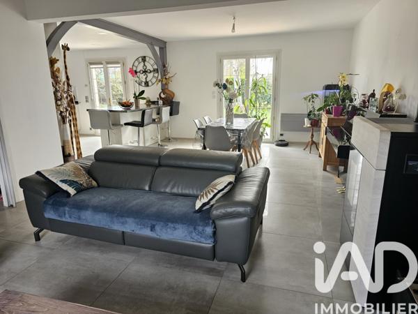 Maison à vendre 6 pièces 136 m² Parville