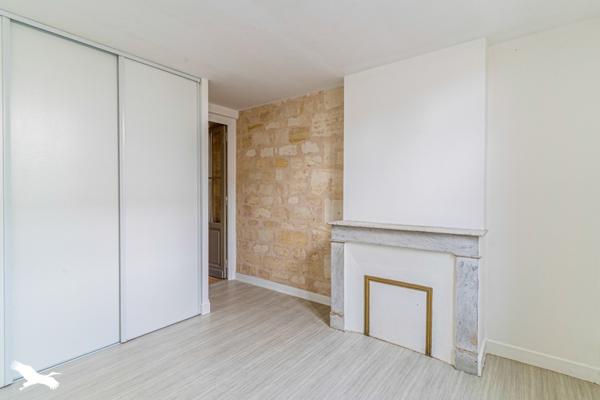 Appartement 247 220 € Bordeaux 2 p 43 m² DPE C