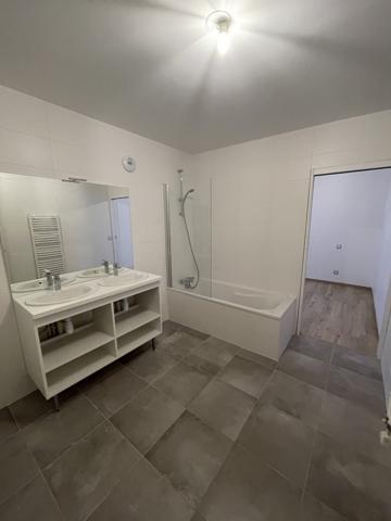 Appartement T4 avec Extérieur et Parkings
