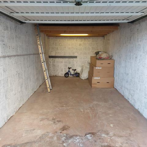 A VENDRE EXCLUSIVITE 84120 PERTUIS GARAGE D'ENVIRON 18M²