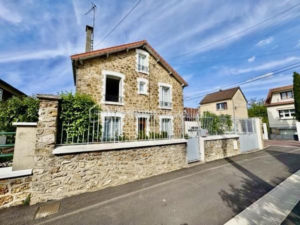 Maison en pierre de 98 m²