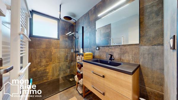 Maison en pierre 5 chambres - Piscine