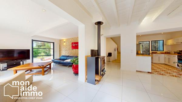 Maison en pierre 5 chambres - Piscine