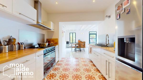 Maison en pierre 5 chambres - Piscine