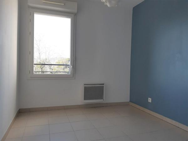 T3 Marseille - 3 pièce(s) -71.10 m2