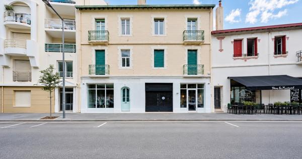MURS COMMERCIAUX OCCUPÉS - EMPLACEMENT STRATÉGIQUE - Biarritz