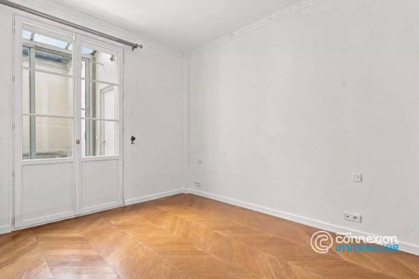 Appartement familial de 150 m2 - volumes, lumière & emplacement recherché
