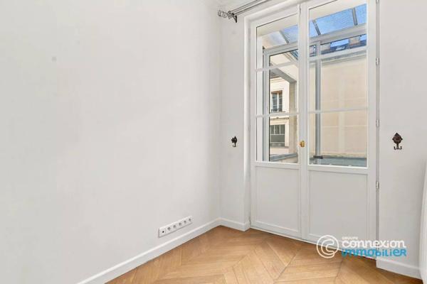 Appartement familial de 150 m2 - volumes, lumière & emplacement recherché