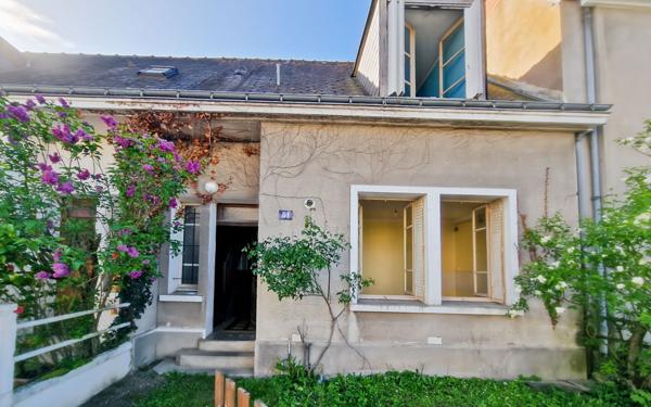 Maison à vendre    2 pièces • 65 m2 Saint-Pierre-des-Corps