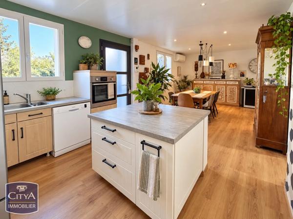 Maison à vendre 5 pièces 133m² Saint-Marcellin (38160)