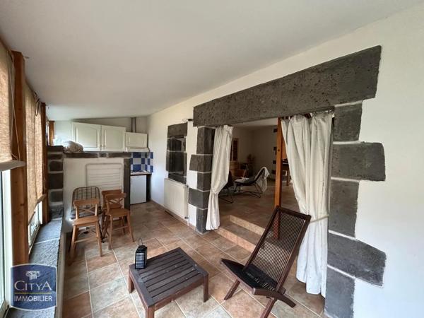 Maison à louer 5 pièces 170.03m² Volvic (63530)