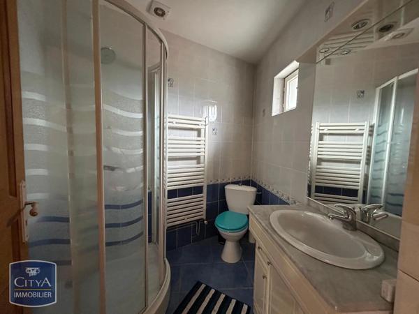Maison à louer 5 pièces 170.03m² Volvic (63530)