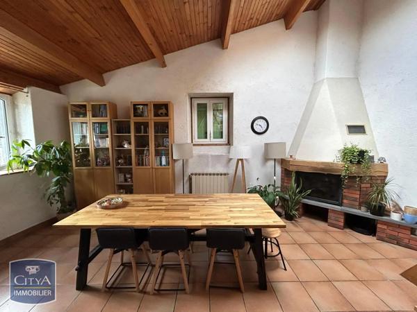 Maison à louer 5 pièces 170.03m² Volvic (63530)