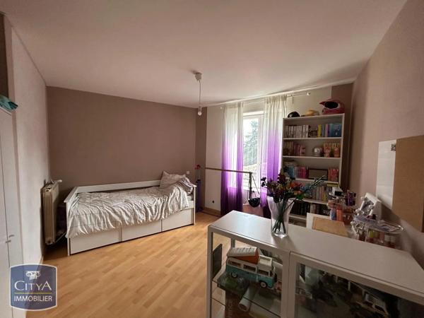 Maison à louer 5 pièces 170.03m² Volvic (63530)