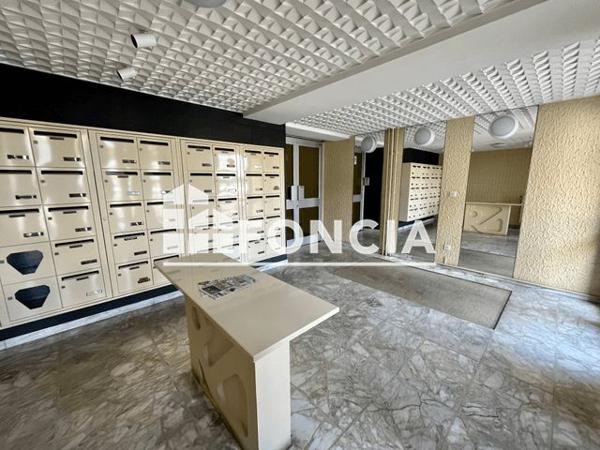 Location Appartement 4 pièces 86.26 m² - 17 AVENUE GAMBETTA Roanne 42300