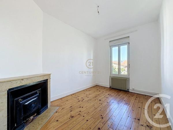 Maison à vendre  5 pièces - 111,38 m 2   LYON  - 69008