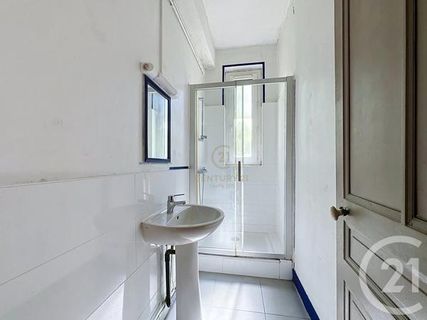 Maison à vendre  5 pièces - 111,38 m 2   LYON  - 69008