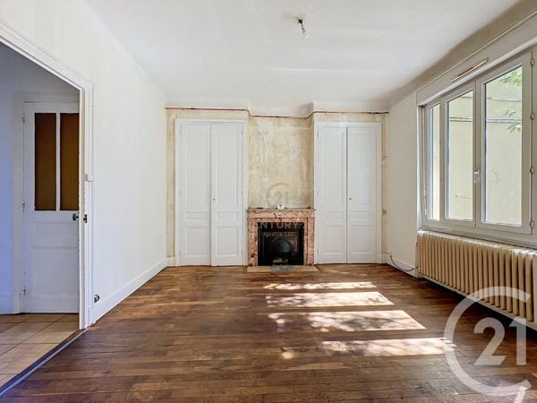 Maison à vendre  5 pièces - 111,38 m 2   LYON  - 69008