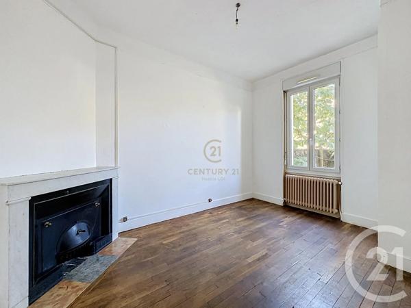 Maison à vendre  5 pièces - 111,38 m 2   LYON  - 69008