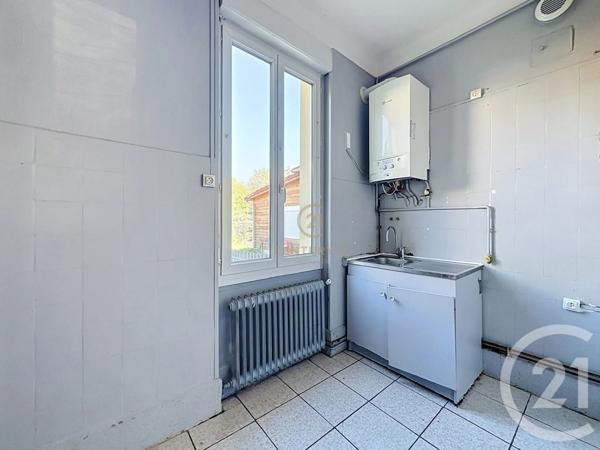 Maison à vendre  5 pièces - 111,38 m 2   LYON  - 69008
