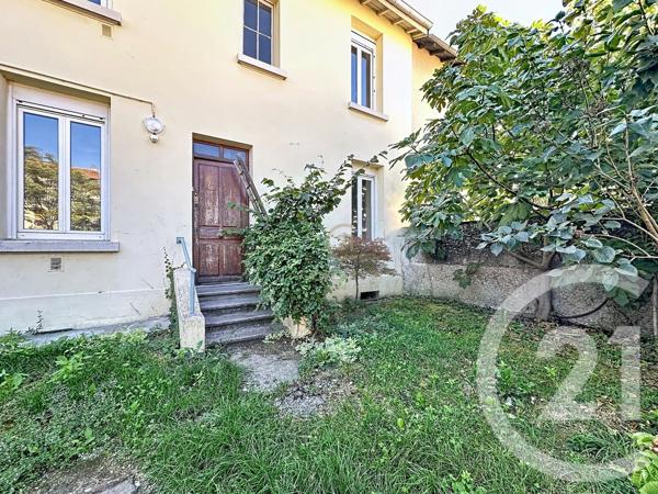Maison à vendre  5 pièces - 111,38 m 2   LYON  - 69008