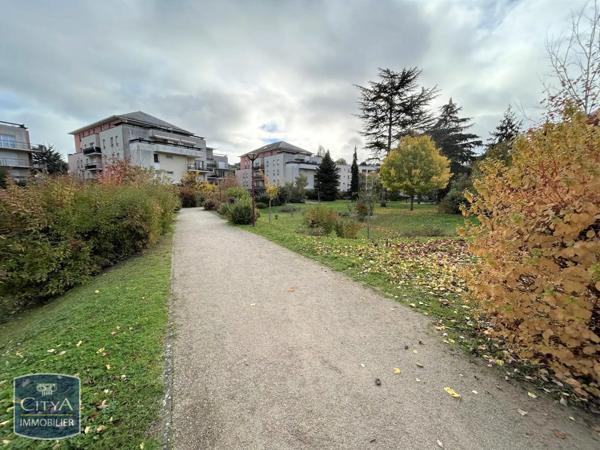 Appartement à louer 3 pièces 69.5m²