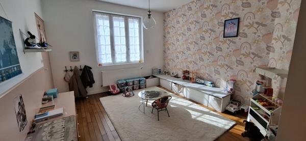 A VENDRE Maison Coup de Coeur, 7 Pièces avec Garage et Jardin - SAINT QUENTIN (02) Quartier Remicourt