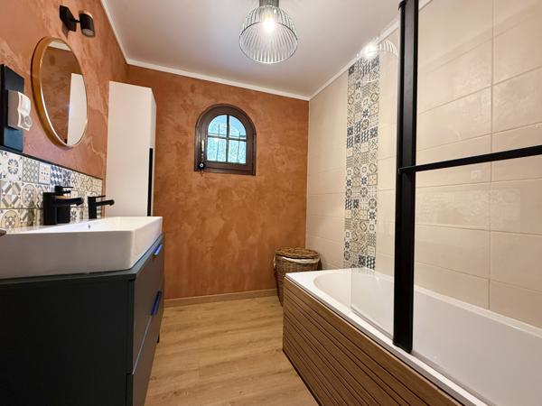 Rillieux-la-Pape (69140) CREPIEUX - Maison individuelle 7 pièces de 160 m²