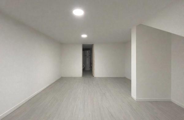 Belle maison de 2 appartements dans rue calme