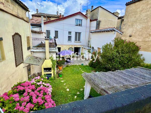 Maison 8 pièces - 270 m²