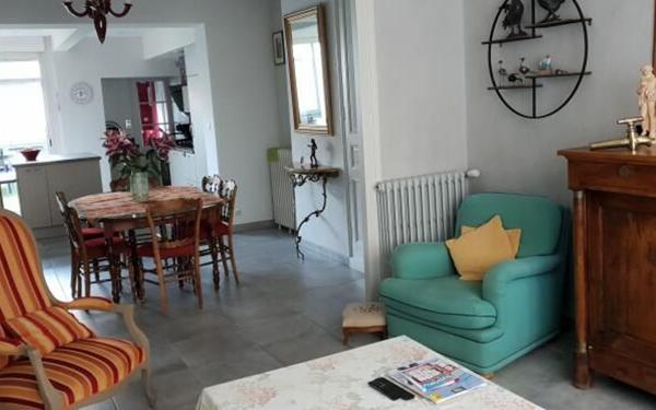 Maison à vendre    6 pièces • 176 m2 Tours