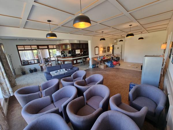 Exceptionnel appartement 12 pièces à vendre à Moëlan-sur-Mer, proche mer et écoles