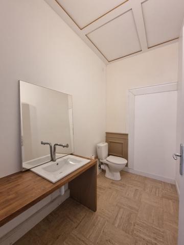 Exceptionnel appartement 12 pièces à vendre à Moëlan-sur-Mer, proche mer et écoles