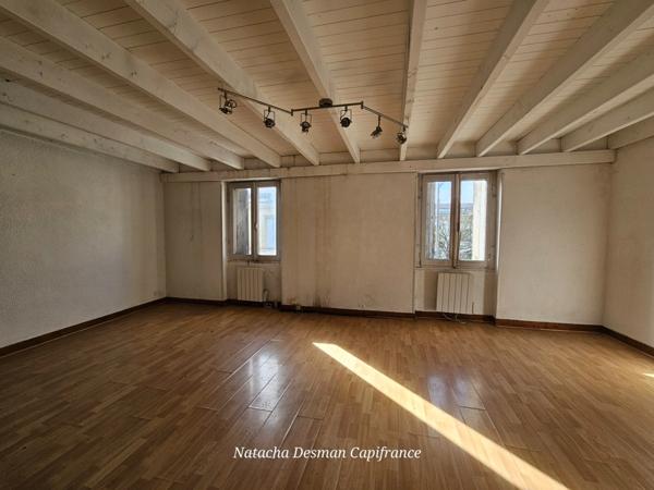 Hypercentre de Saint-Médard-en-Jalles (33)– Ensemble immobilier à fort potentiel à rénover