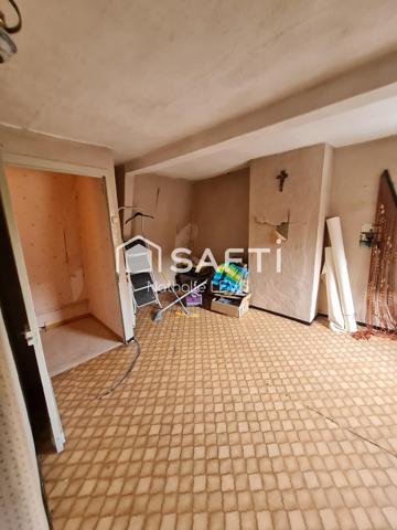 IMMEUBLE A CONFORTER pour investisseurs ou grande famille à 15 kms de Lille avec la proximité d'une gare