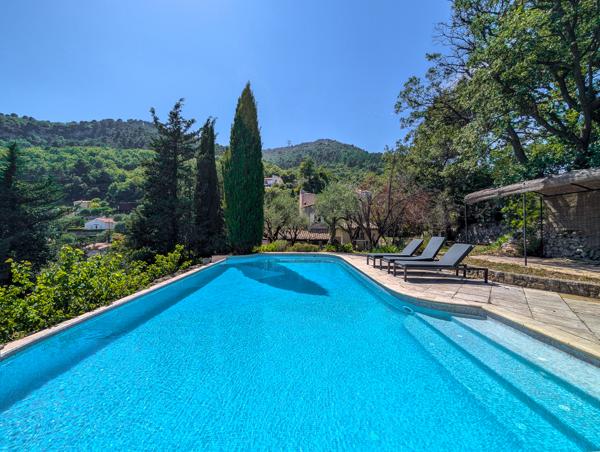 Maison à vendre à Carros (06510) - Alpes-Maritimes