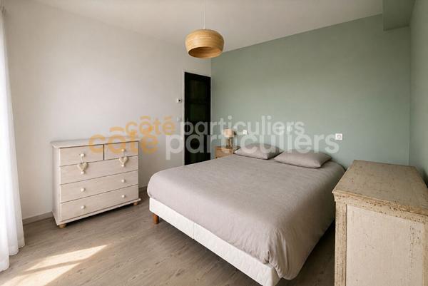 Vente
                Villa361 m² - 10 Pièces -
                    SAINT XANDRE (17138)