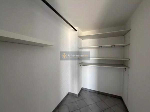 Location                                                      Appartement
                        
                     2 pièces                      35 m2                     à Fréjus