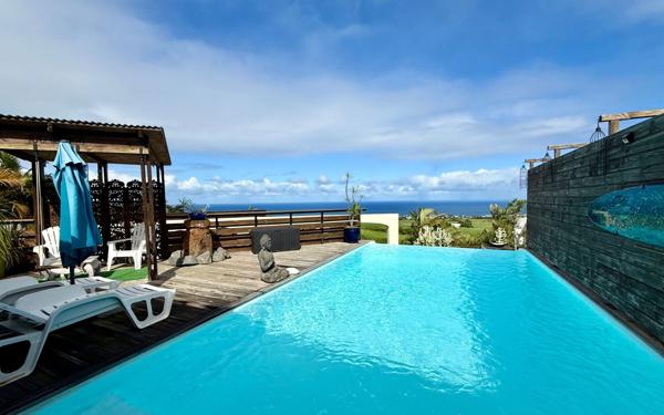 Maison à vendre    6 pièces •  Saint-Pierre