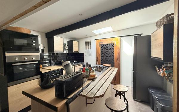 Maison à vendre    6 pièces •  Saint-Pierre