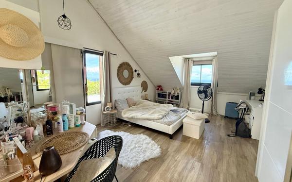 Maison à vendre    6 pièces •  Saint-Pierre